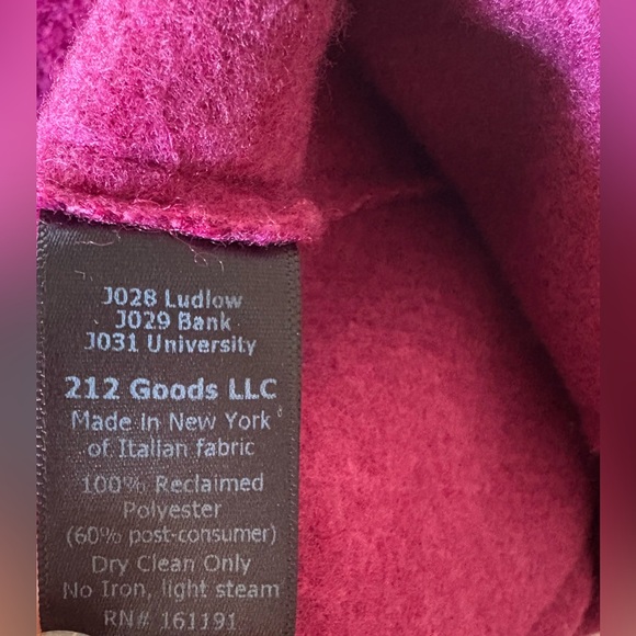 212 GOODS University Place Jacket In Raspberry - Picture 6 of 8